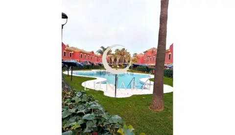 Casa adosada en Islantilla - Campo de Golf