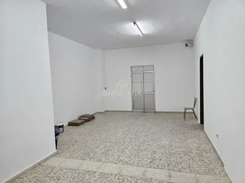 Local comercial en La Parada - La Carreña