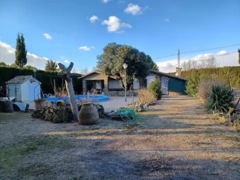 Chalet en calle San Isidro