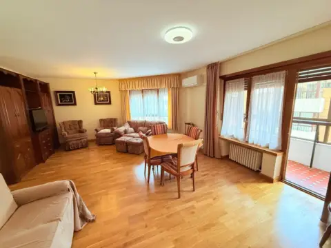 Piso en Plaza de Benjamín Palencia