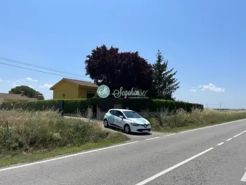 Chalet en Valverde del Majano