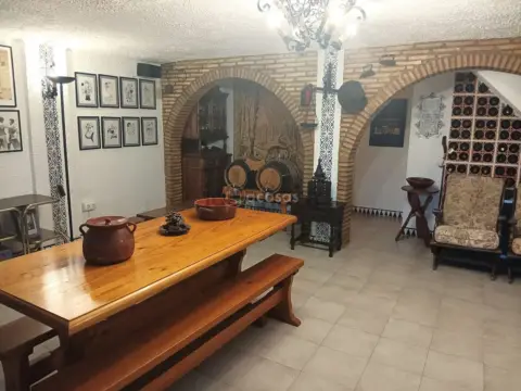 Casa adosada en Avenida de la Riviera, 1