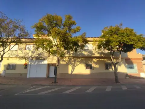 Casa en Avenida Ciudad de Murcia