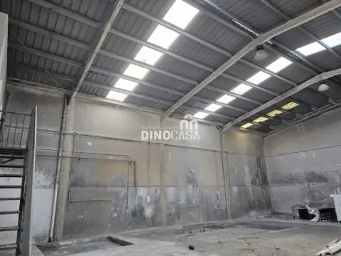 Nave industrial en Polígono - La Barca