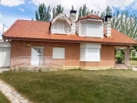 House in Lantadilla