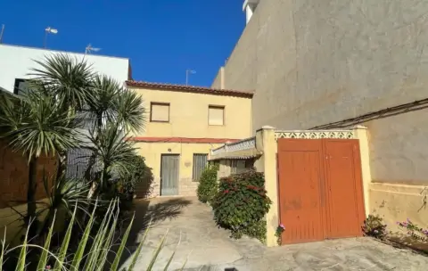 Casa en Carrer de Enrique Giner