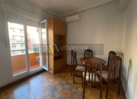 Piso en Avda. La Paz