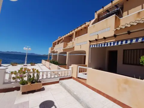 Dúplex en Urbanización Bahia Calida