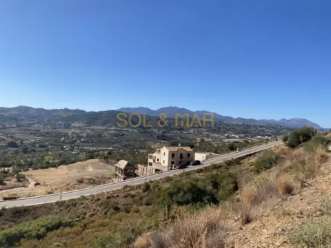 Terreno en calle Gaucín