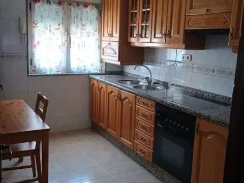 Piso en calle de los Hermanos Granda, 45