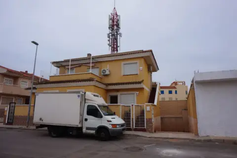 Garaje en calle Camarones, 6