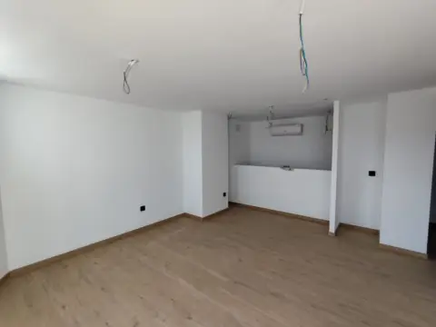 Dúplex en Avenida 1º de Mayo, nº 97