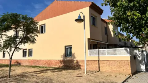 Casa adosada en calle Mareas, 1