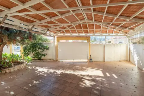 Chalet en calle Mónaco, 4