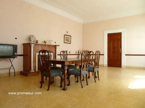 Casa en Barrio Bajo