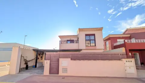 Chalet en calle Pedro Cano, nº 1