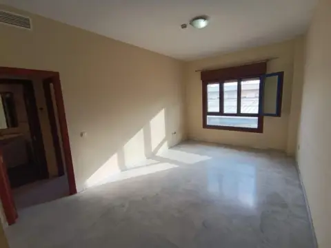 Apartamento en Avenida del Barrerillo, 5