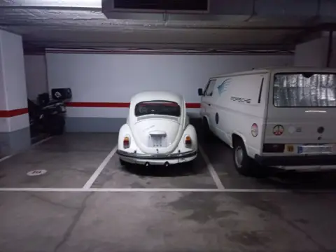 Garaje en Avenida de la República Argentina