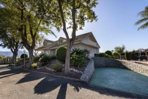 Chalet en calle Caril Moreno