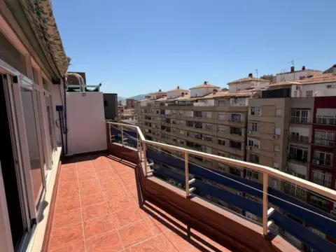 Ático en Avda. Andalucía