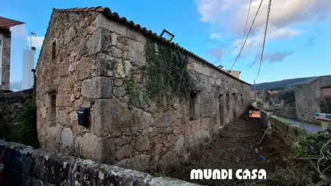 Casa en calle Bouciñas- Artes