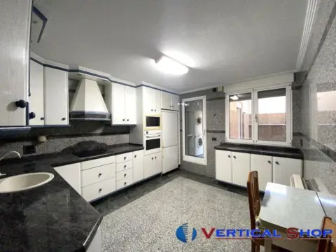 Casa en Atleta Antonio Amoros