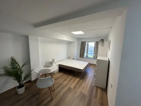 Estudio en Avenida Media