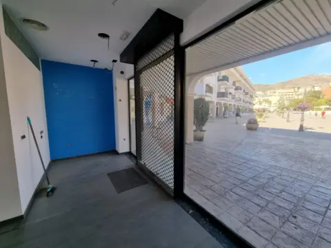 Local comercial en Plaza de Blas Infante