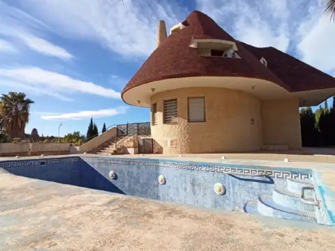 Chalet en calle de los Olivos