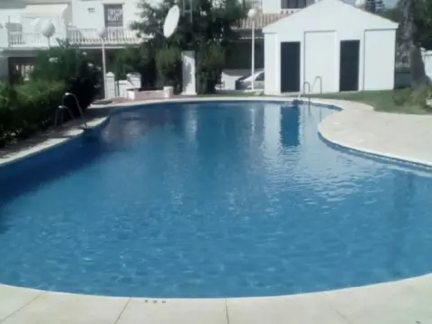 Casa adosada en Islantilla - Urbasur