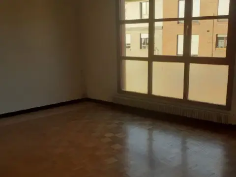 Piso – l'Hospitalet de Llobregat, Districte IV