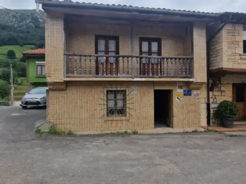 Casa en Barrio de Cohiño