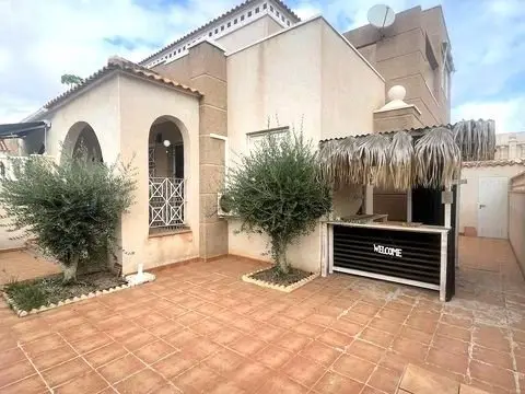 Chalet pareado en Aguas Nuevas
