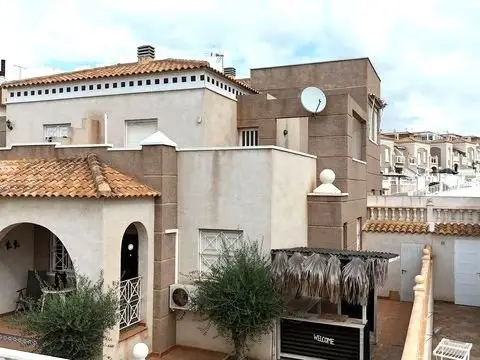 Chalet pareado en Aguas Nuevas