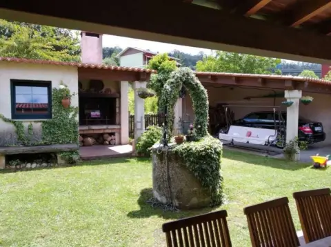 Casa rústica en Fene