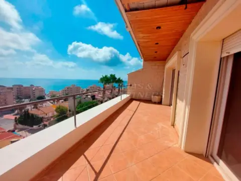 Casa adosada en Cabo Cervera