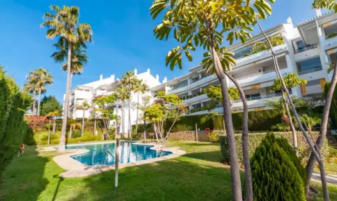 Piso en Guadalmina Baja - Hoyo 15
