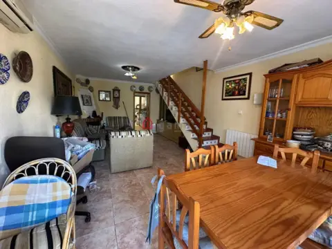 Casa adosada en Carrer de José Bellido Mor