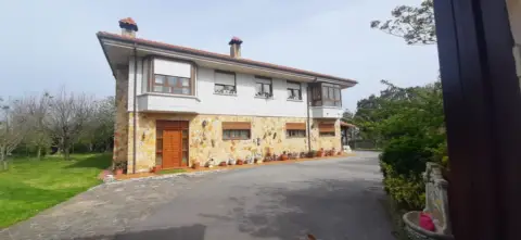 Chalet en calle de la Peña, 242