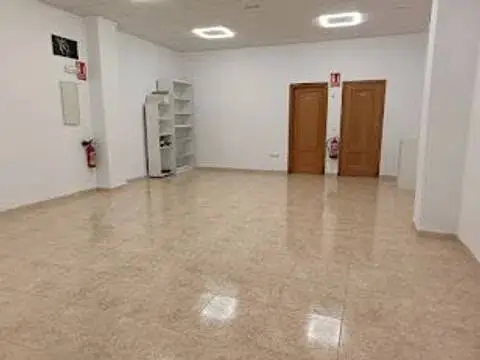 Local comercial en Faura