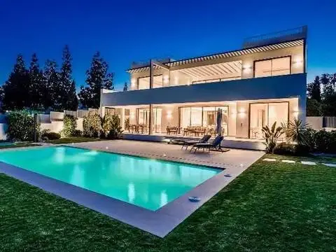 Chalet en calle de Sierra Nevada, Marbella