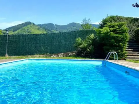 Chalet en calle Sagarminaga Kalea, 8