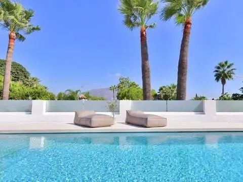 Chalet en Nueva Andalucía-Centro