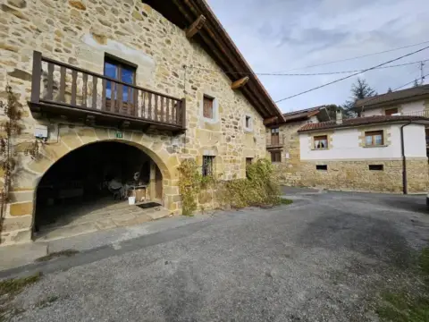 Casa rústica en calle Carretera San Marko, 18