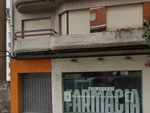 Local comercial en calle de Fuertes Acevedo