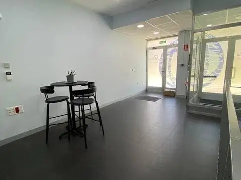 Local comercial en Zona Parque Sur