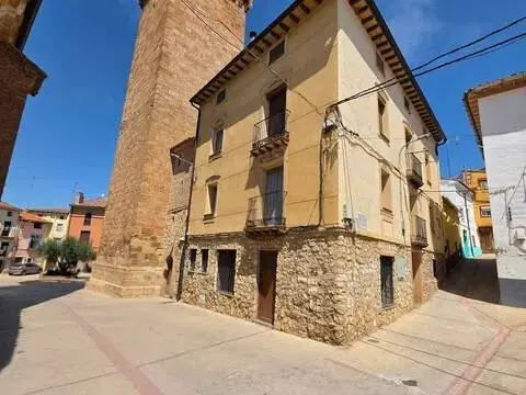 Casa rústica en Plaza de la Iglesia