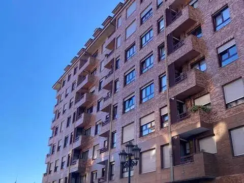 Piso en Ciudad-Naranco-Vallobín