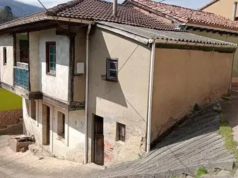 Casa en Ablanedo (Riosa)