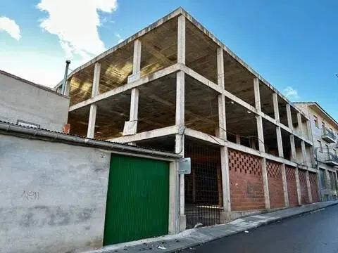 Edificio en calle de la Oliva